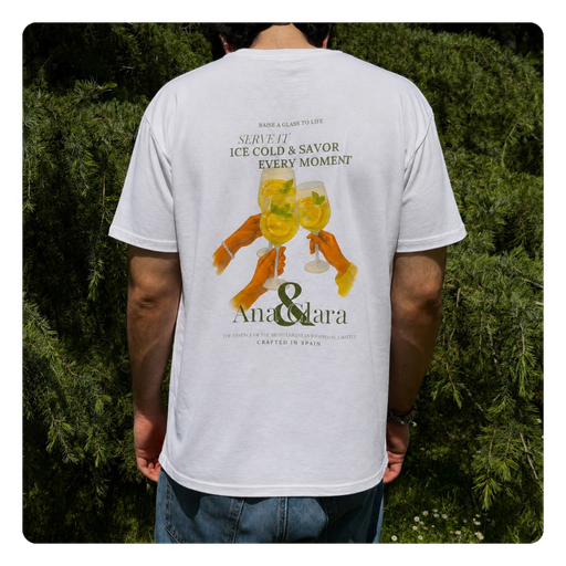 Camiseta Ana&Clara | Raise a Glass to Life